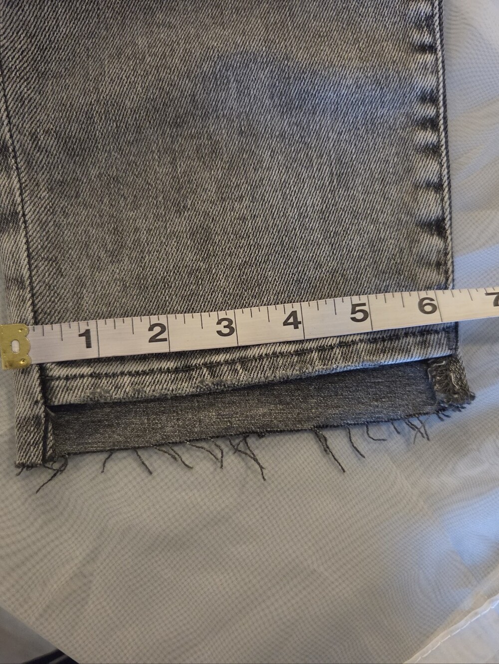 Good American Gray Acid Wash Straight Leg Jeans - Picture 9 of 15